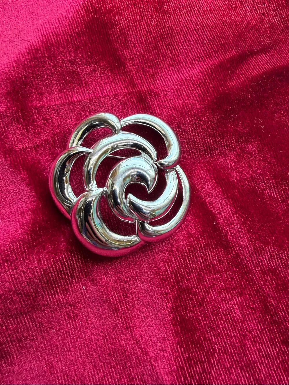 Vintage Napier Silver tone Swirl Design Brooch